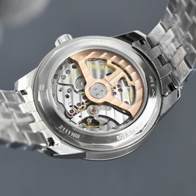 (Скоба) Поступил в продажу Часы Jaeger-LeCoultre из серии Geophys