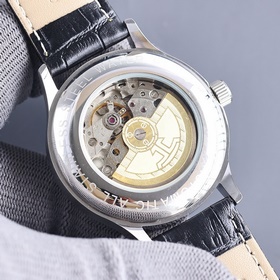 Новейшая модель Jaeger-LeCoultre! Высшее качество. Новая модель в
