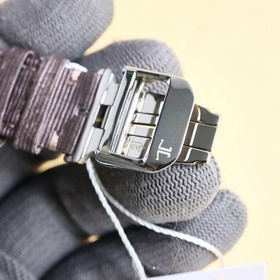 Новинка JAEGER-LECOULTRE — часы Jaeger-LeCoultre Master Compresso