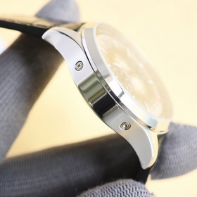Новинка JAEGER-LECOULTRE — часы Jaeger-LeCoultre Master Compresso