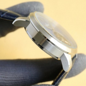 Дизайн часов Jaeger-LeCoultre Master Ultra Thin Tourbillon вдохно