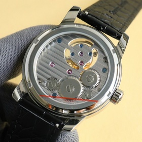 Дизайн часов Jaeger-LeCoultre Master Ultra Thin Tourbillon вдохно