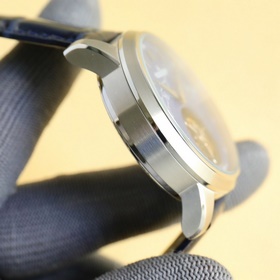 Дизайн часов Jaeger-LeCoultre Master Ultra Thin Tourbillon вдохно