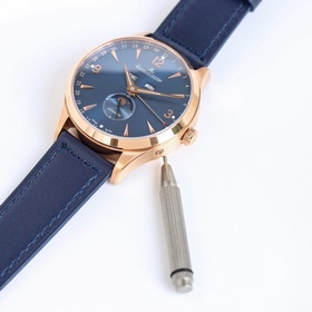 Jaeger-LeCoultre представляет часы Master Calendar 1558420 серии 