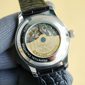 Новинка, эксклюзивно нашем сайте. Longines - ретро-серия, шестист