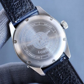 Три функции в одном (монохромный GMT) Представляем новые часы Lon