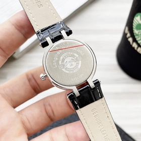 Longines - классическая и непобедимая серия Longines Heart Moon -