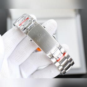 Поступила партия часов Seamaster 600 метров Официально рекомендов