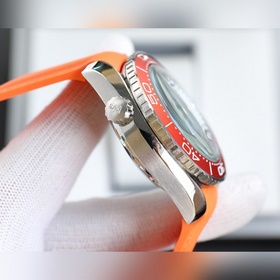 Поступила партия часов Seamaster 600 метров Официально рекомендов