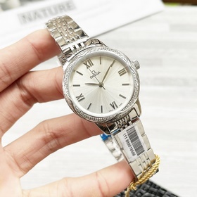 Женские часы Omega с оригинальным импортным кварцевым механизмом,