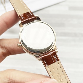 Женские часы Omega с оригинальным импортным кварцевым механизмом,