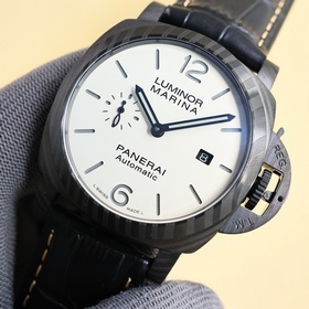 Panerai SUBMERSIBLE BMG-TECH — 47-миллиметровые часы из серии Sub