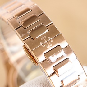 Новые ювелирные модели женских часов Patek Philippe RM Nautilus с
