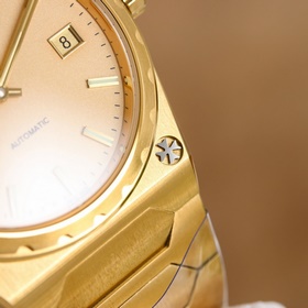Ретро и модный, популярный среди многих знаменитостей — Vacheron 