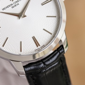 Мужские часы Vacheron Constantin Traditionnelle 1. Часы оснащены 