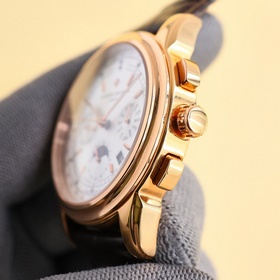 Многофункциональные часы Vacheron Constantin с вечным календарем.