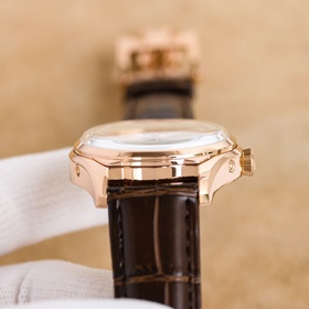 GR шедевр — часы VC Vacheron Constantin FIFTYSIX с полным календа
