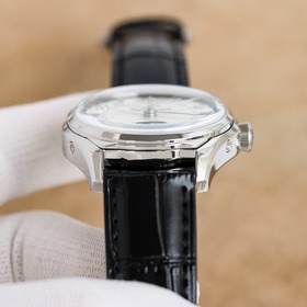GR шедевр — часы VC Vacheron Constantin FIFTYSIX с полным календа