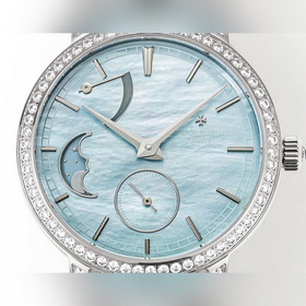 Часы Vacheron Constantin Traditionnelle с лунными фазами в корпус