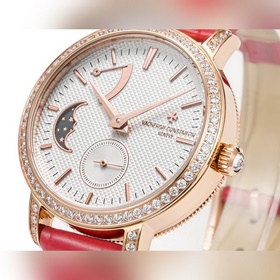 Часы Vacheron Constantin Traditionnelle с лунными фазами в корпус