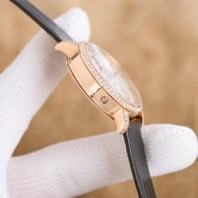Часы Vacheron Constantin Traditionnelle с лунными фазами в корпус