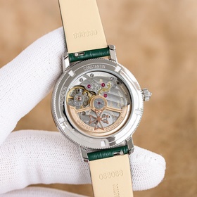 Часы Vacheron Constantin Traditionnelle с лунными фазами в корпус