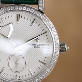 Часы Vacheron Constantin Traditionnelle с лунными фазами в корпус