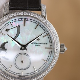 Часы Vacheron Constantin Traditionnelle с лунными фазами в корпус