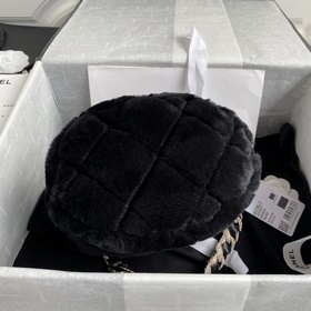 Chanel осенне-зимняя коллекция, сумка из шерсти с бриллиантами AS