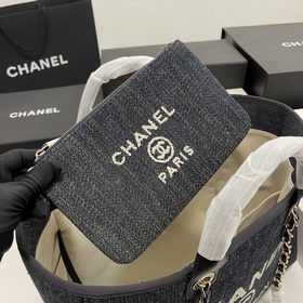 Chanel 22B [Z-версия] Маленькая джинсовая сумка черного цвета для