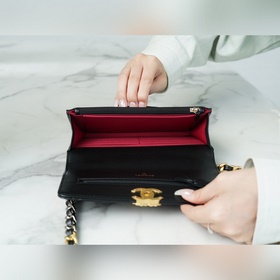 Новая модель 19woc Black Gold Chanel 19woc был обновлен. В Taikoo