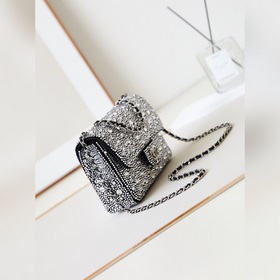 chanel 24s Большой бриллиант с инкрустацией cf Каждый бриллиант 