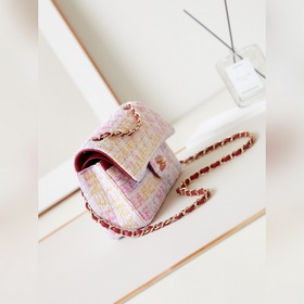 Chanel 24c, курортная сумка с логотипом CF виде радужных букв, от