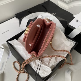 Непревзойденная модель CHANEL 2024/24! A 3435 Непревзойденная жен