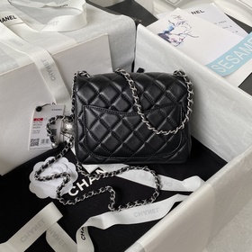 Серебряная цепочка Chanel AS1786, популярная модель CF mini с кры