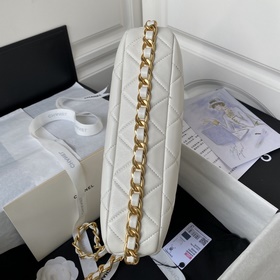 chanel 23khobo, эта сумка в стиле хиппи с подмышечным ремнем прос