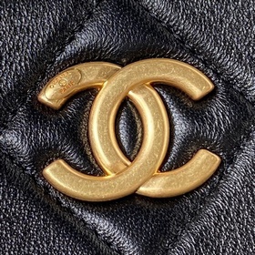 chanel 23khobo, эта сумка в стиле хиппи с подмышечным ремнем прос