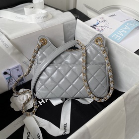 Маленькая сумка Chanel 23B Модель： AS4323 Масляная кожа, сумка-хо