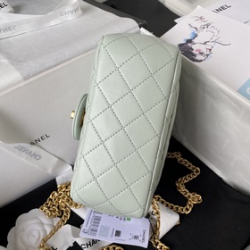 Светло-голубая серия Chanel 23s с регулируемой застежкой виде кам