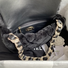 Chanel осенне-зимний меховой чемодан AS2240 Fur bag с крышкой, св