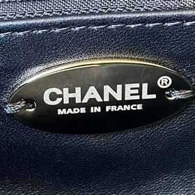 Chanel осенне-зимний меховой чемодан AS2240 Fur bag с крышкой, св