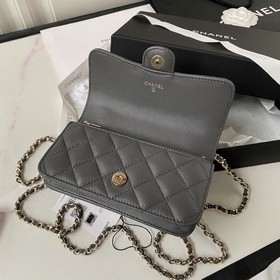 Новая сумка для мобильного телефона Chanel 23 A 3226 CHANEL 23 Н