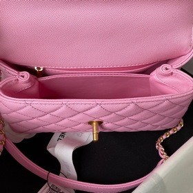 23 chanel модель 92990 сумка с крышкой в этом сезоне очень попул