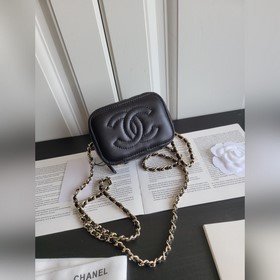 Новинка Chanel 2024s осень-зима, импортная кожаная косметичка, не