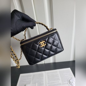 Новинка Chanel 23 в наличии. Ручка и коробка из импортной масляно