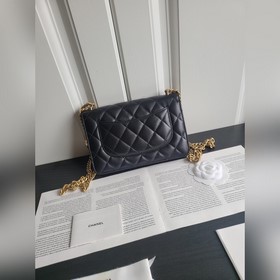 Наличие в наличии Chanel, ограниченная серия 23 весна-лето, кожа 