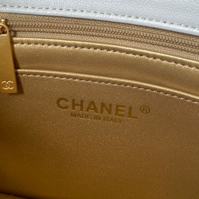 1786 Chanel Популярная металлическая сумка mini с крышкой. На цеп