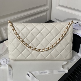 chanel 24 сумка-хобо, модель AS4777. Эта сумка, как и предыдущая