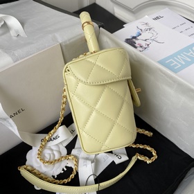 Chanel 23S Новая модель AS3973 косметичка с ручкой. Очень популяр