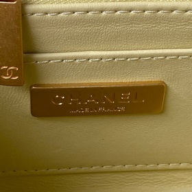 Chanel 23S Новая модель AS3973 косметичка с ручкой. Очень популяр
